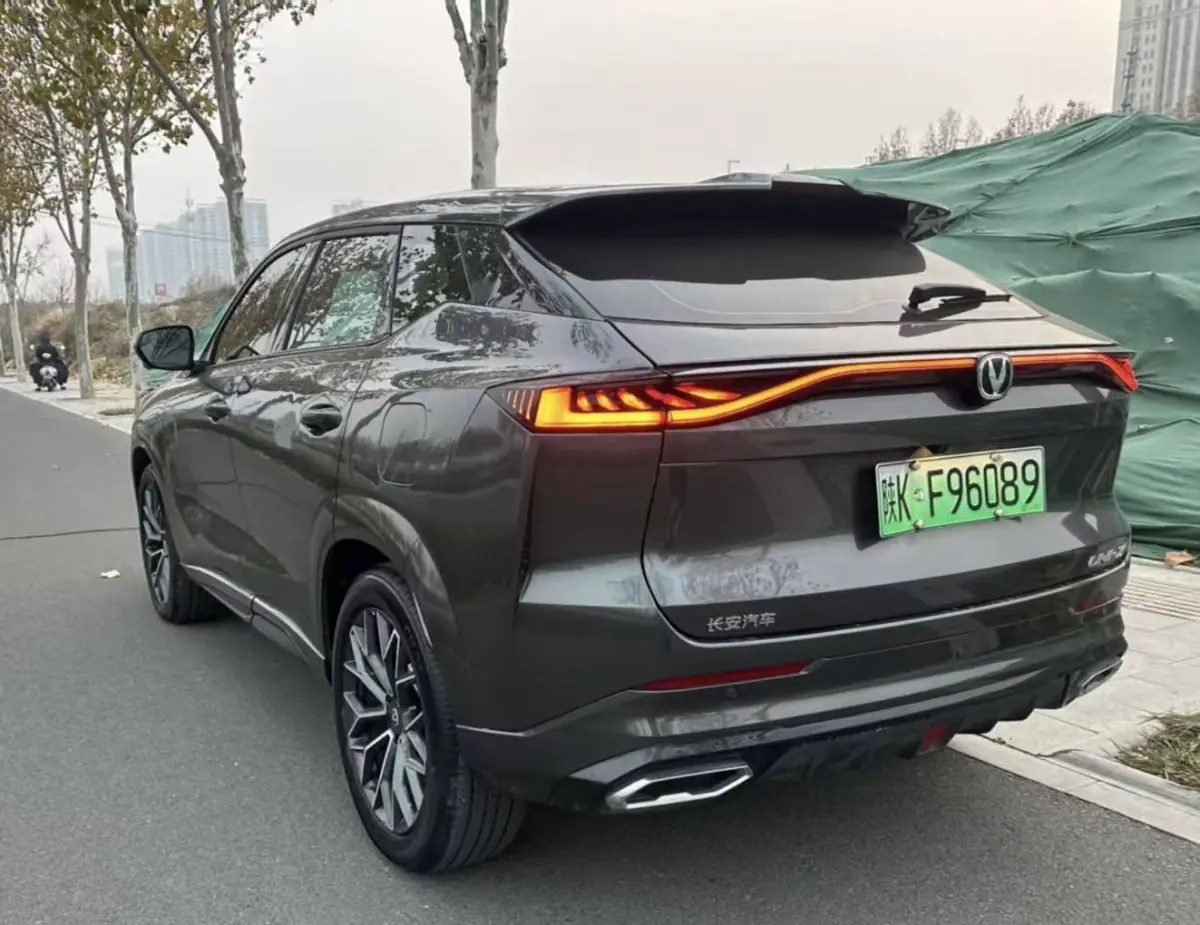 Changan UNI-Z iDD 1.5T Beyond Edition view 7