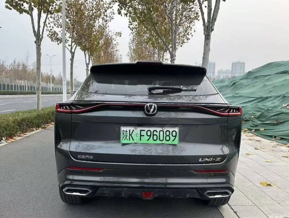 Changan UNI-Z iDD 1.5T Beyond Edition view 9