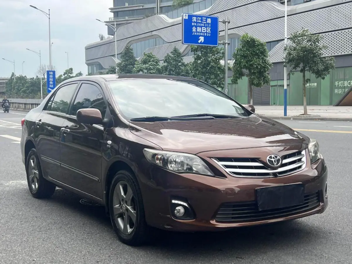 Toyota Corolla 1.8L Special Edition (Ultimate)GL-i view 2
