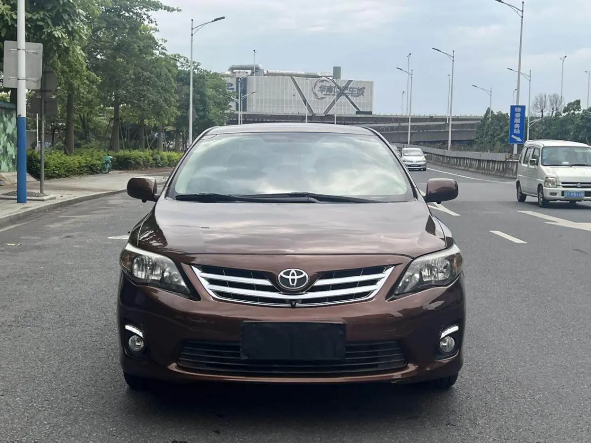 Toyota Corolla 1.8L Special Edition (Ultimate)GL-i view 3