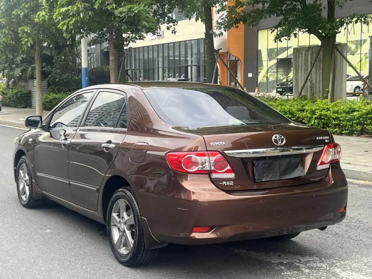 Toyota Corolla 1.8L Special Edition (Ultimate)GL-i view 5