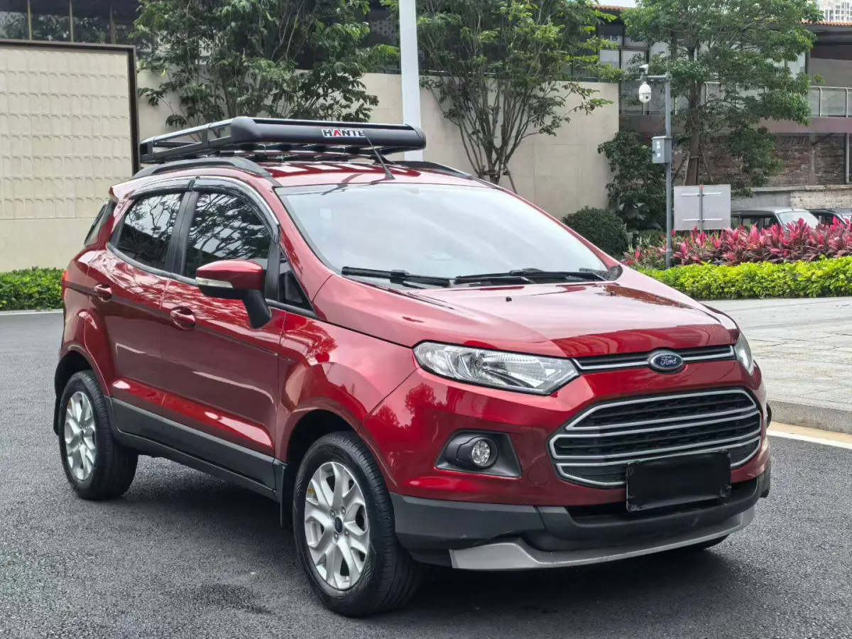 Ford EcoSport 1.5L Automatic Trend Edition view 3