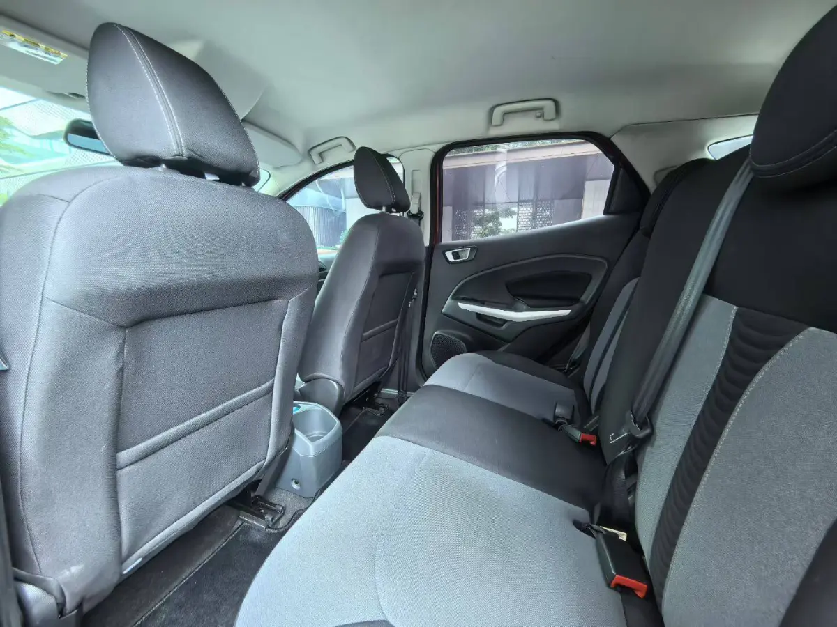 Ford EcoSport 1.5L Automatic Trend Edition view 7