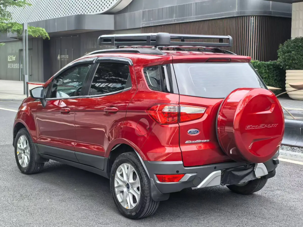 Ford EcoSport 1.5L Automatic Trend Edition view 8