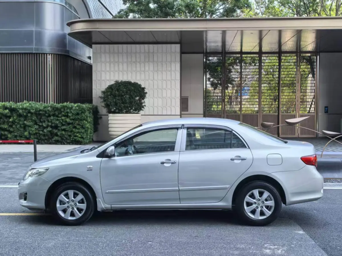 Toyota Corolla 1.6L Automatic Comfort view 4