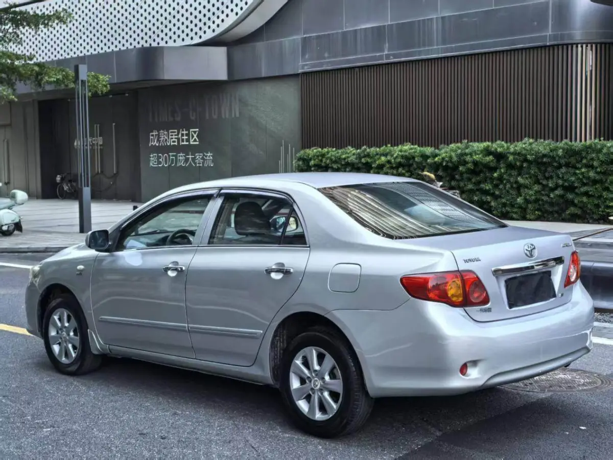 Toyota Corolla 1.6L Automatic Comfort view 5