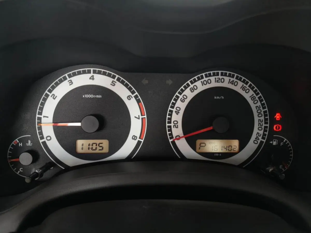 Toyota Corolla 1.6L Automatic Comfort view 11