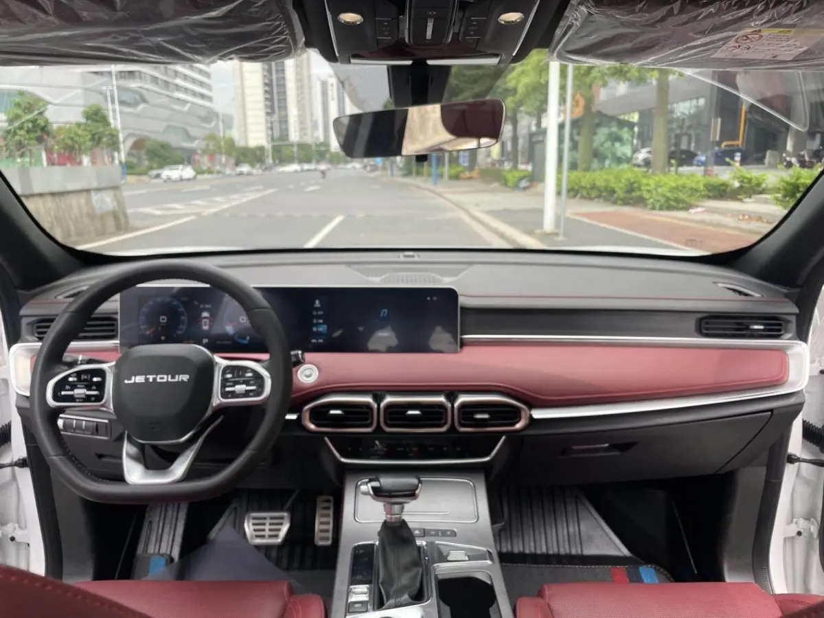 Jetour X70 PLUS 2021 1.6T DCT ground 5 seats view 7