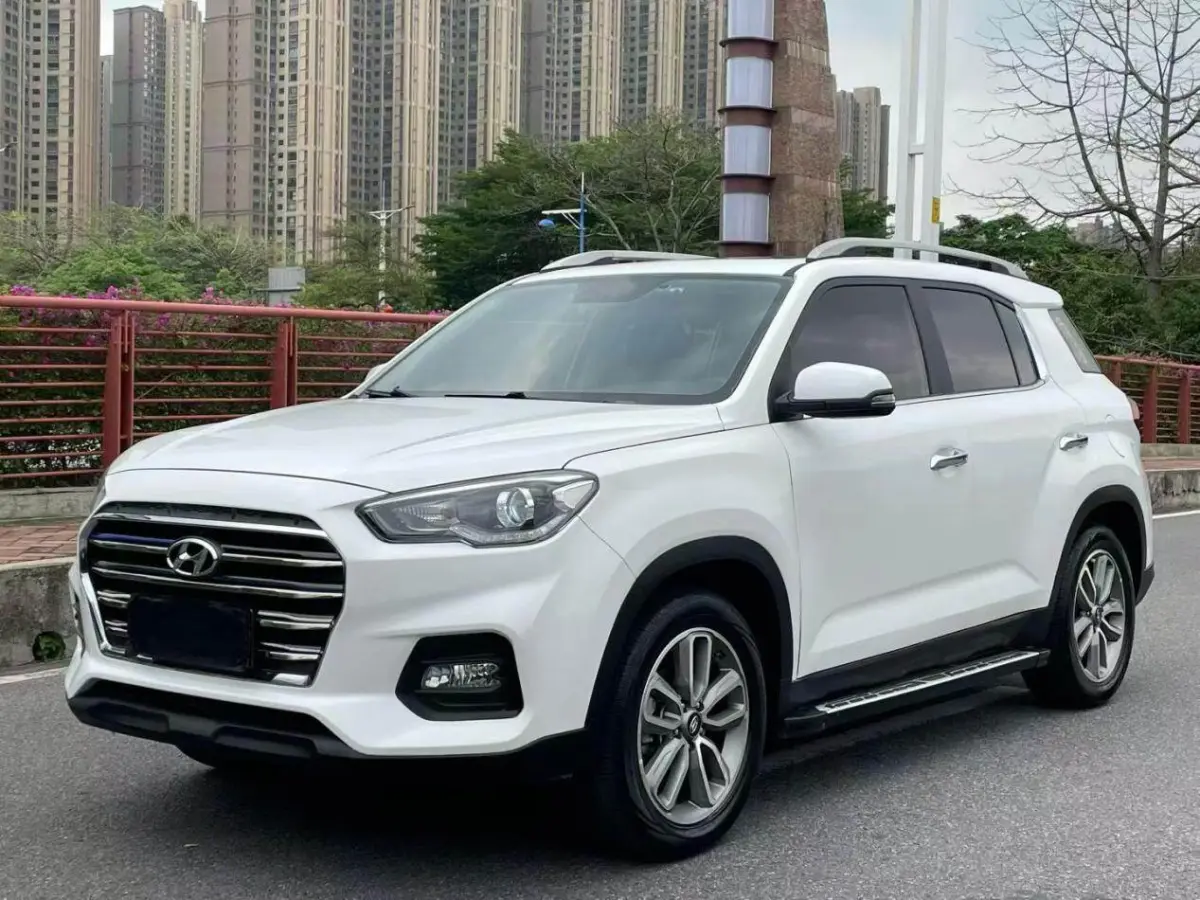 Beijing Hyundai ix35 2019 2.0L automatic two-wheel drive Zhiyong Enjoy Edition main view