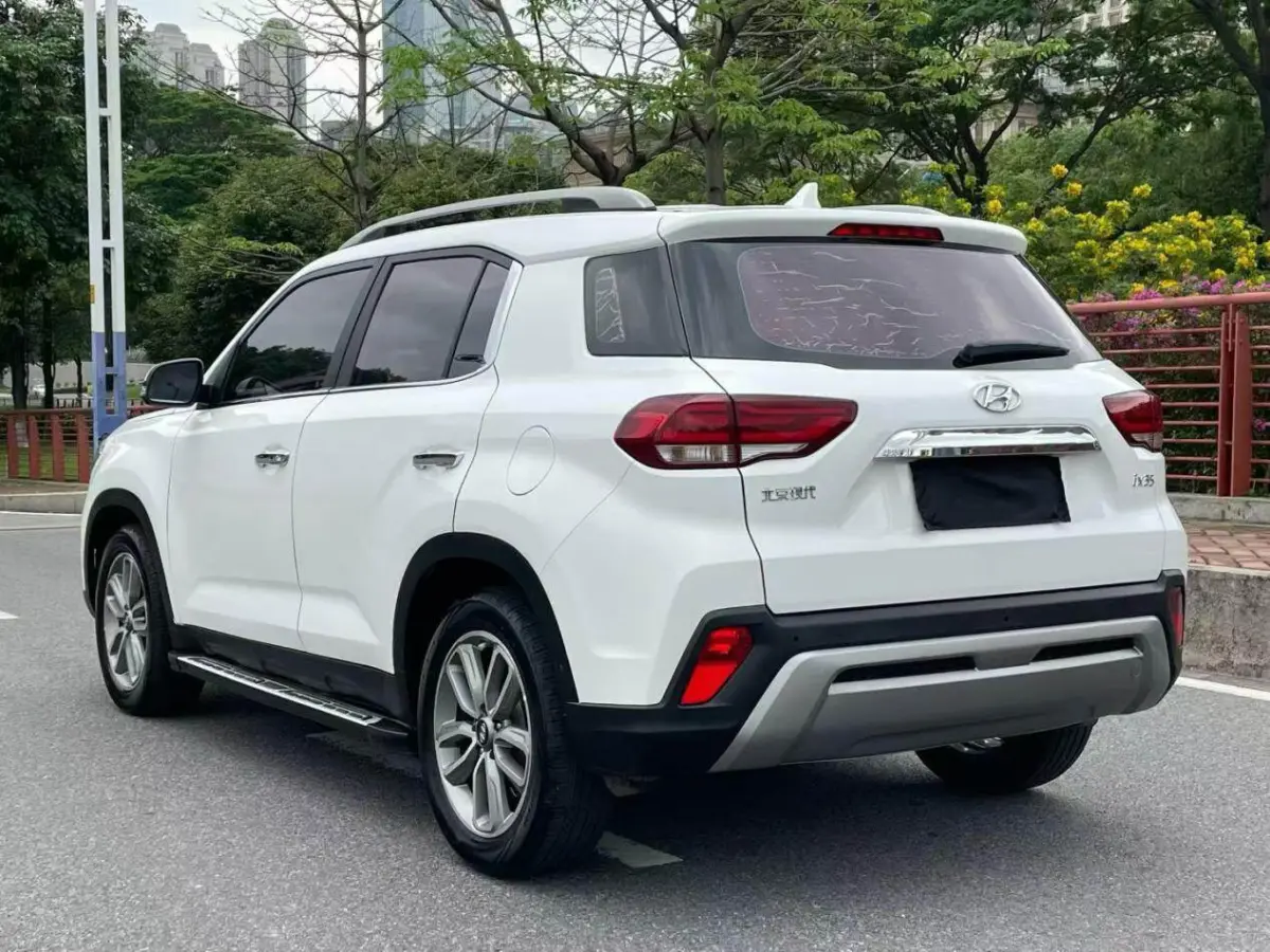 Beijing Hyundai ix35 2019 2.0L automatic two-wheel drive Zhiyong Enjoy Edition view 9