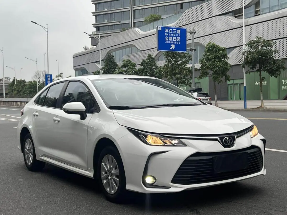 2023 Toyota Corolla 1.2T Pioneer Edition view 2