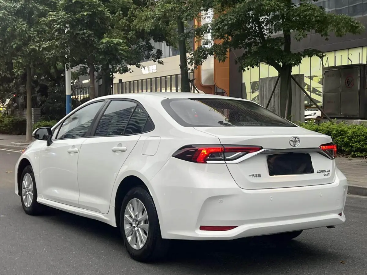 2023 Toyota Corolla 1.2T Pioneer Edition view 5