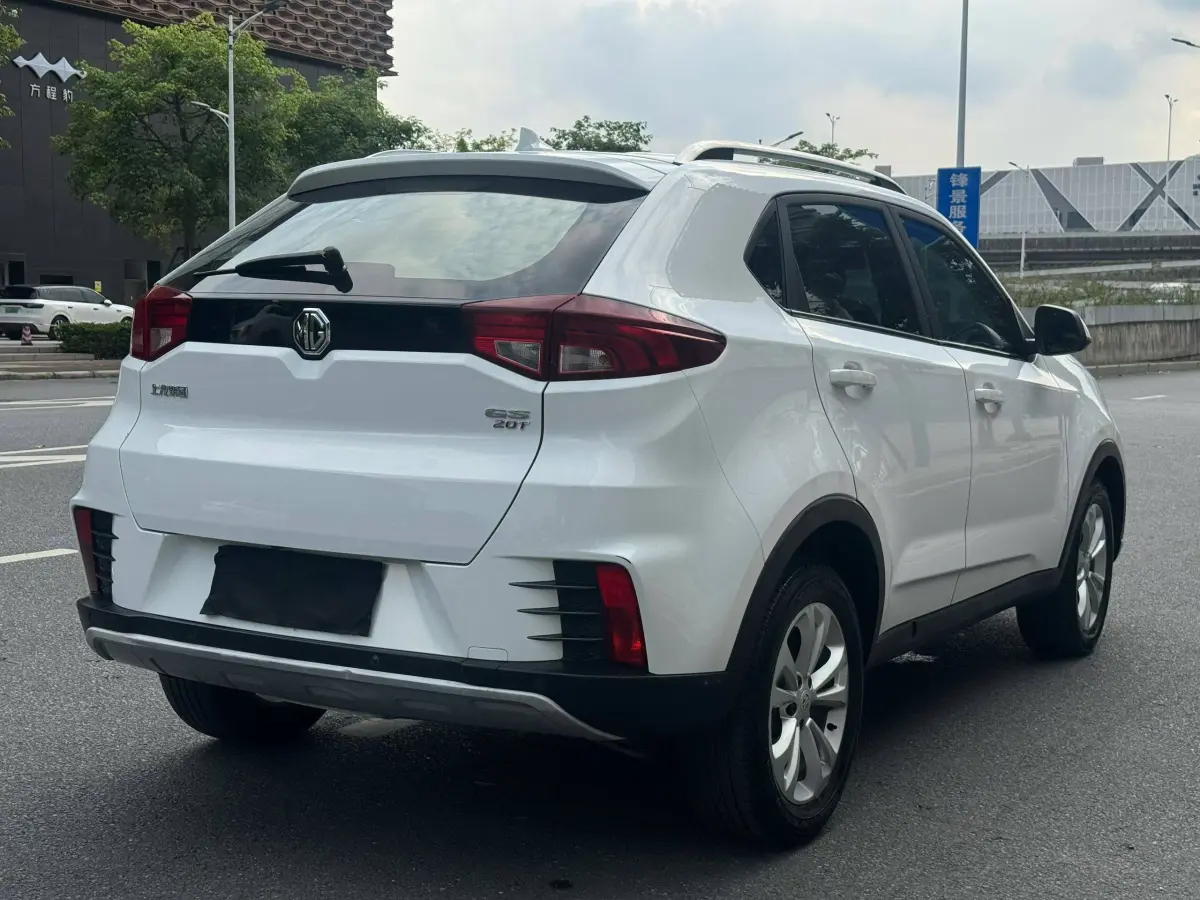 MG GS 1.5T Automatic Luxury Edition view 9