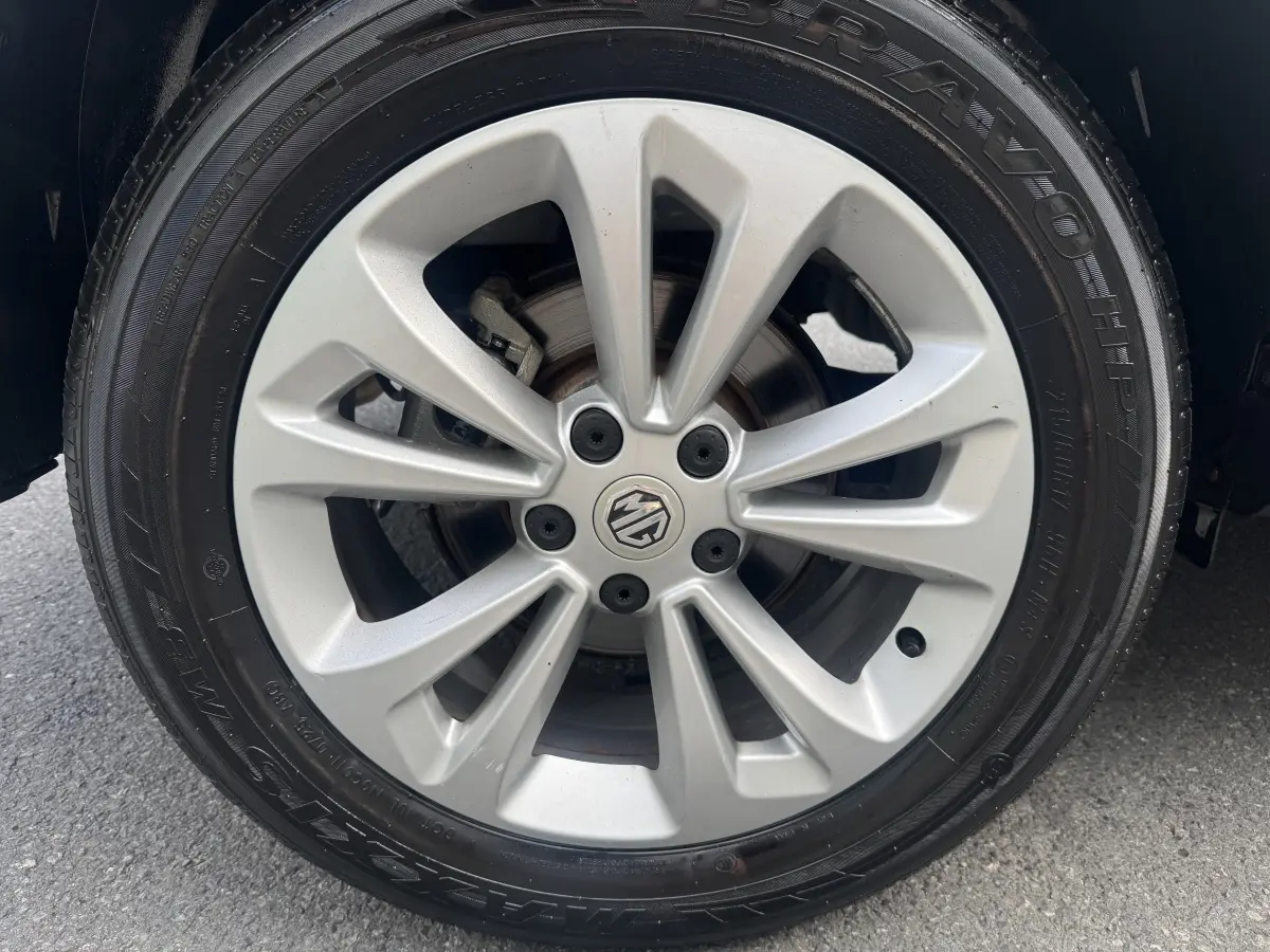 MG GS 1.5T Automatic Luxury Edition view 11