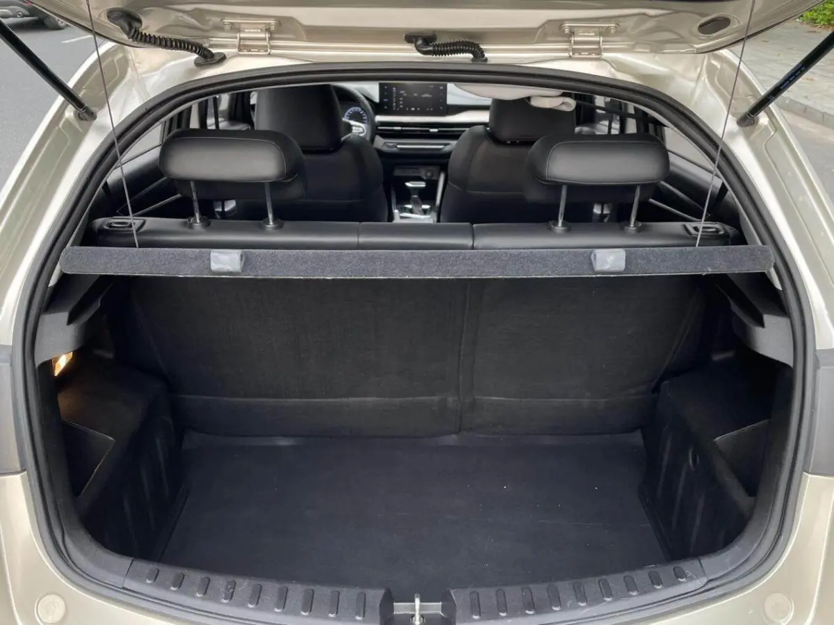 Geely Vision X3, 1.5L Automatic Premium Edition view 12