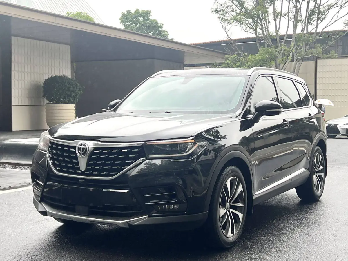 Zhonghua V7 1.6T 280T DCT Luxury Edition main view