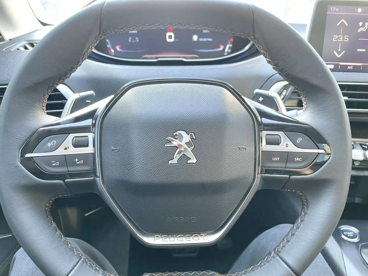 Peugeot 5008 350THP Elite 7-Seater view 13