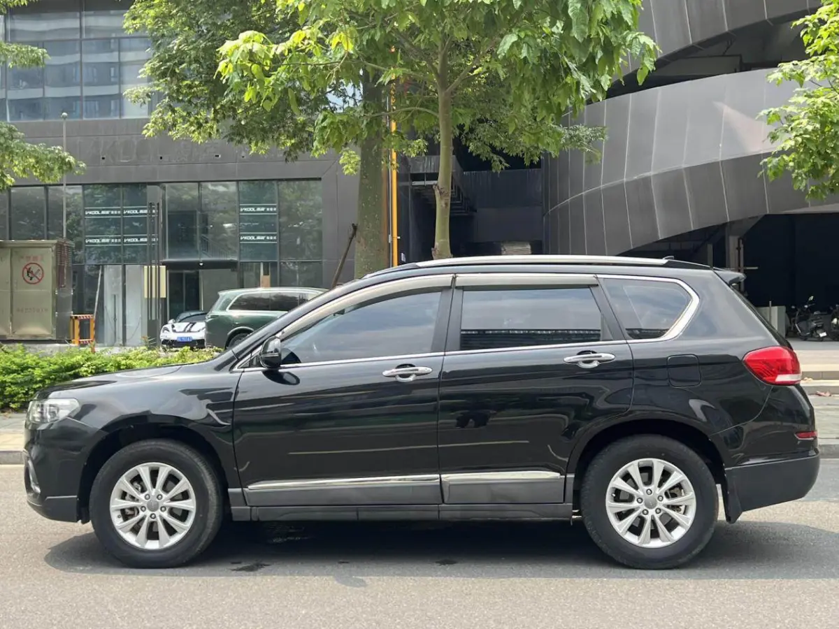 Haval H6 1.5T automatic luxury version view 6
