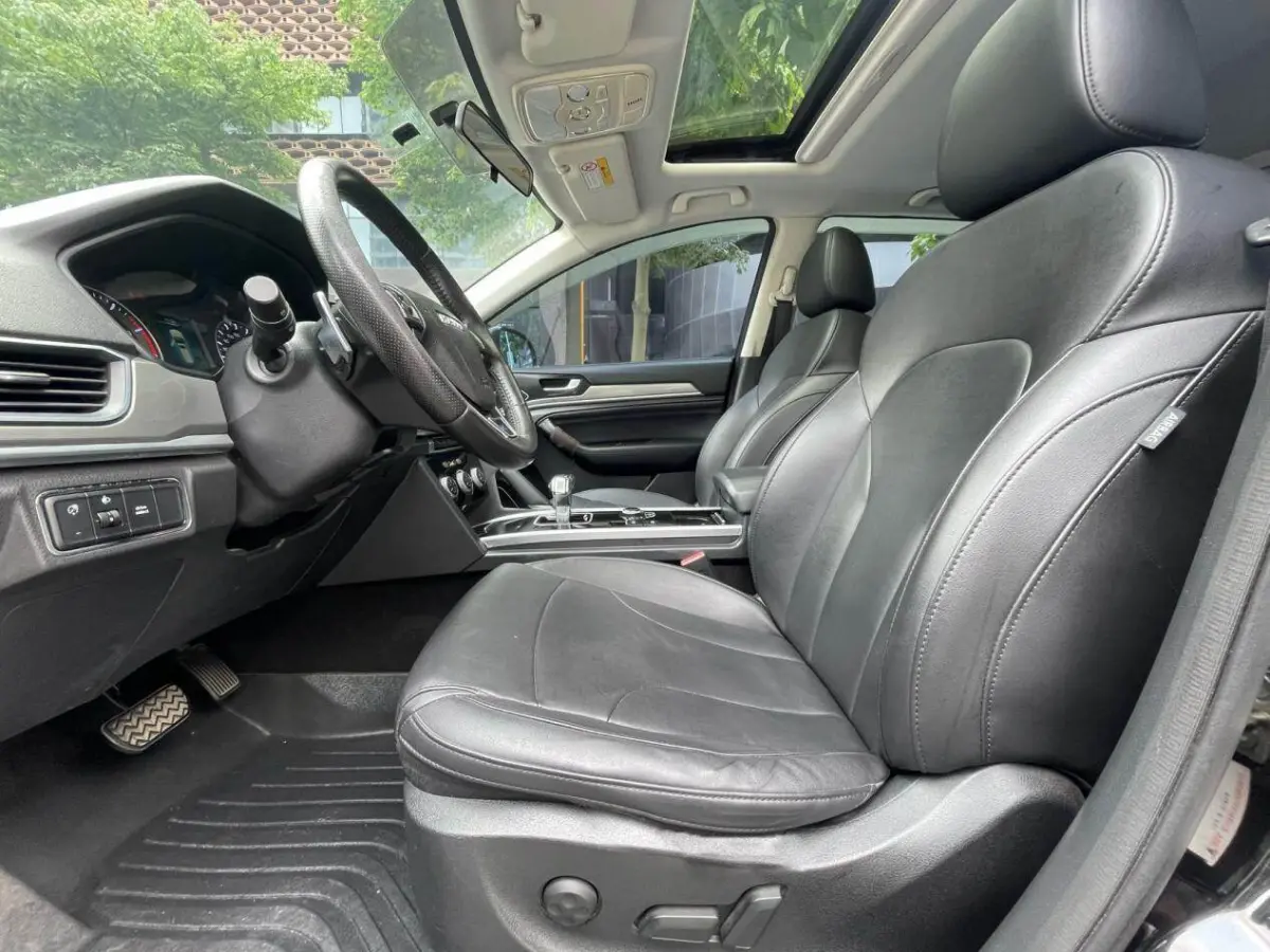 Haval H6 1.5T automatic luxury version view 8