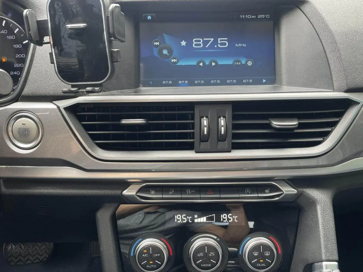 Haval H6 1.5T automatic luxury version view 13